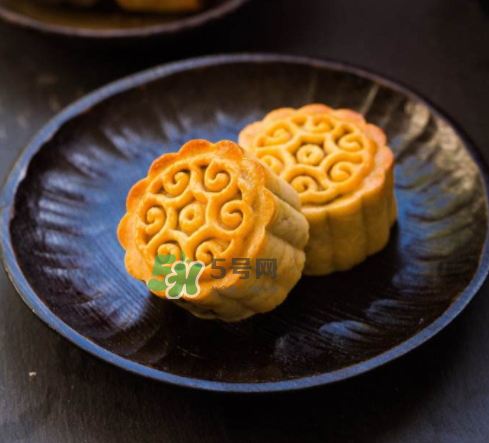 月餅轉(zhuǎn)化糖漿可以用蜂蜜代替嗎？月餅轉(zhuǎn)化糖漿可以用什么代替？