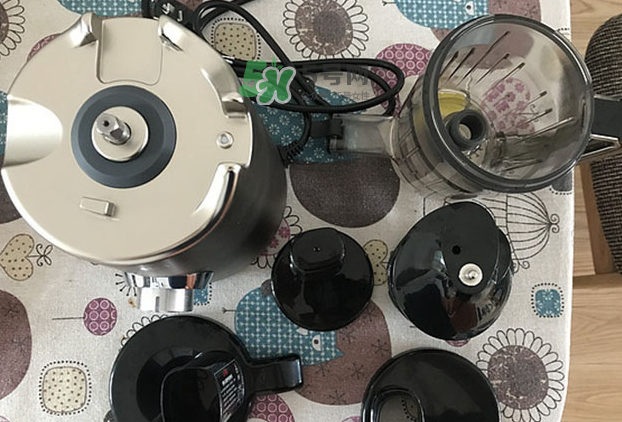 魔膳師榨汁機怎么樣？魔膳師便攜式榨汁機好用嗎？