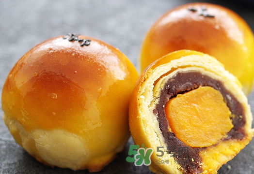 蛋黃酥多少錢(qián)一個(gè)？蛋黃酥多少錢(qián)一盒？