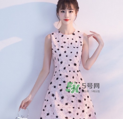 十月份去三亞穿什么衣服？10月份去三亞穿衣搭配