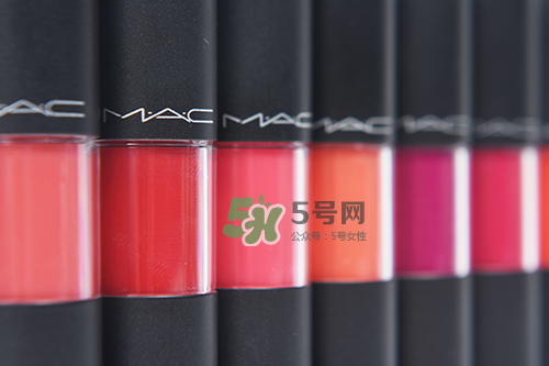 魅可棒棒糖唇釉持久度怎么樣？魅可清新唇釉好用嗎？