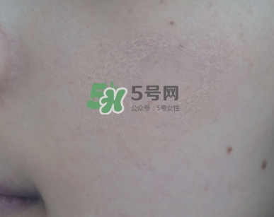 cpb光潤粉凝膏粉底膏怎么樣？cpb光潤粉底膏粉凝膏好用嗎