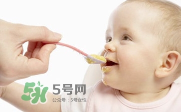 一歲后的寶寶如何喂養(yǎng)？寶寶喝牛奶好嗎？