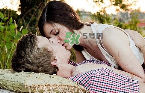 老公出軌怎么挽回？怎么籠絡男人的心？