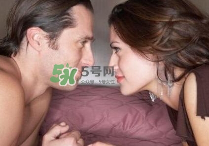 男人出軌前有什么征兆？為什么男人更容易出軌？