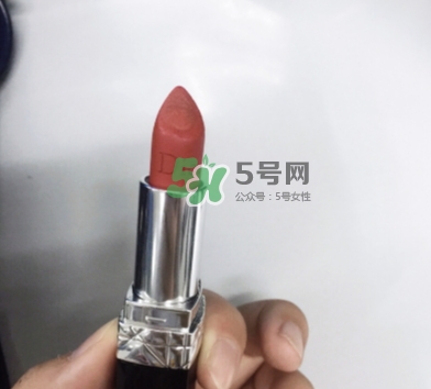 迪奧夾心999多少錢？迪奧夾心999口紅專柜價格