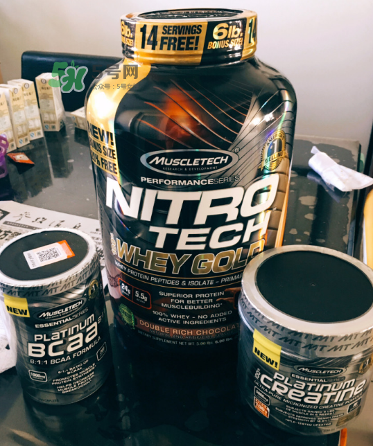 健身吃蛋白粉還是增肌粉好？健身吃蛋白粉有什么用？