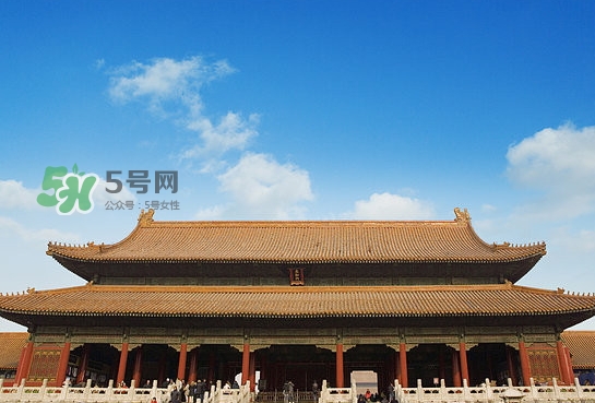 十月份去北京穿什么？10月份去北京穿什么衣服