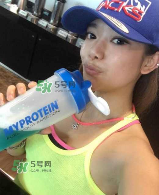 練肌肉一定要吃蛋白粉嗎？健身一定要吃蛋白粉嗎？