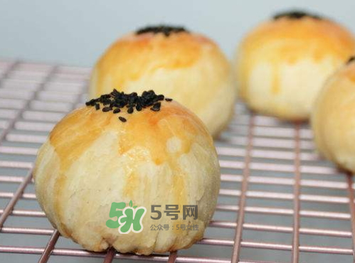 蛋黃酥烤多長時間最好？蛋黃酥烤多久？