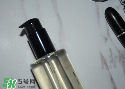 bobbi brown卸妝油好用嗎？芭比波朗卸妝油怎么樣？