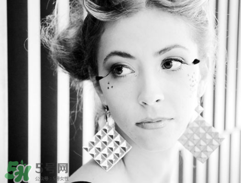 眼睛發(fā)黃是不是肝不好？眼睛發(fā)黃跟肝有關(guān)系嗎？