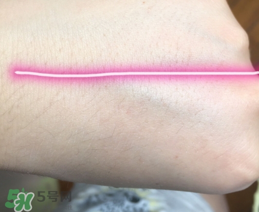 自然堂粉紅素顏霜怎么用？自然堂粉紅素顏霜使用心得