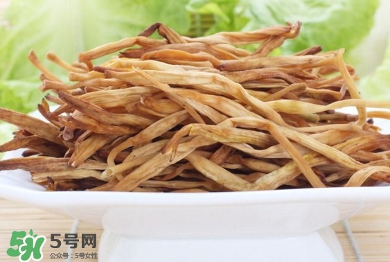 為什么說(shuō)黃花菜都涼了？黃花菜為什么要抽芯