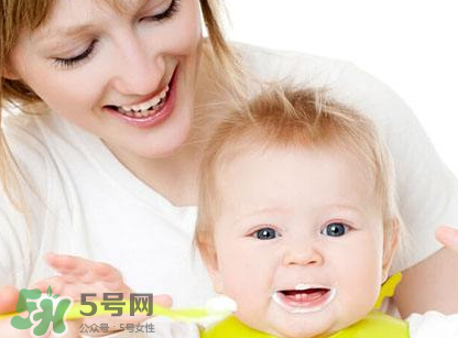 哺乳期來(lái)例假奶水會(huì)變少嗎？哺乳期來(lái)月經(jīng)奶水減少怎么辦？