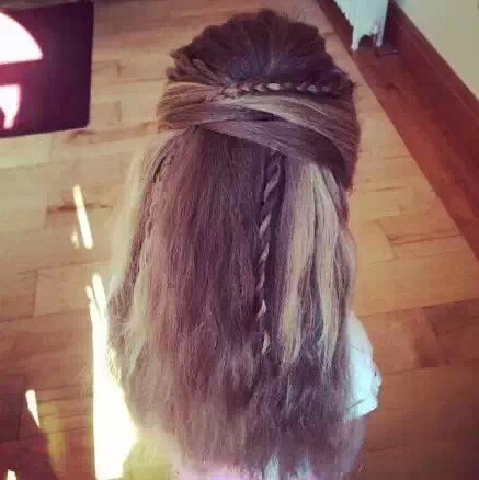 不要再為女兒扎羊角辮了 女孩好看的發(fā)型怎么扎？