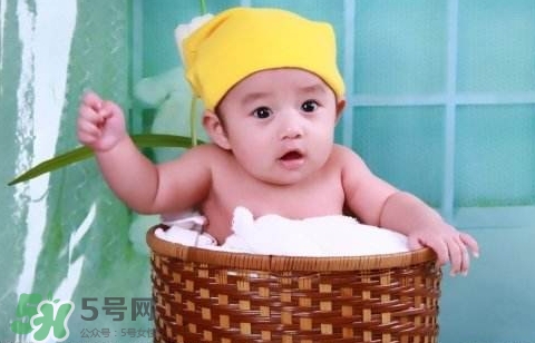 寶寶的性別差異什么時候形成？寶寶的性別差異是與生俱來的嗎？