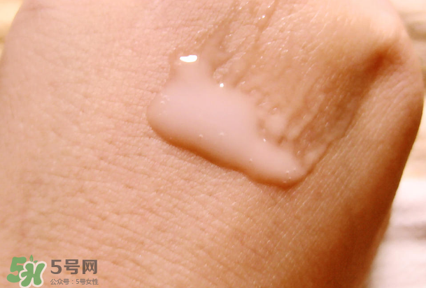 薇姿溫泉礦物水活精華液怎么樣 薇姿水循環(huán)精華好用嗎 薇姿溫泉礦物水活精華液怎么樣 薇姿水循環(huán)精華好用嗎