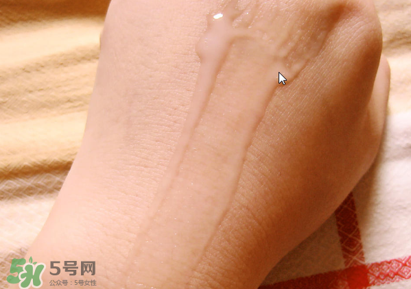 薇姿溫泉礦物水活精華液怎么樣 薇姿水循環(huán)精華好用嗎 薇姿溫泉礦物水活精華液怎么樣 薇姿水循環(huán)精華好用嗎