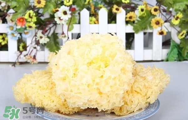 秋天皮膚干燥怎么辦？秋天皮膚干燥吃什么好？