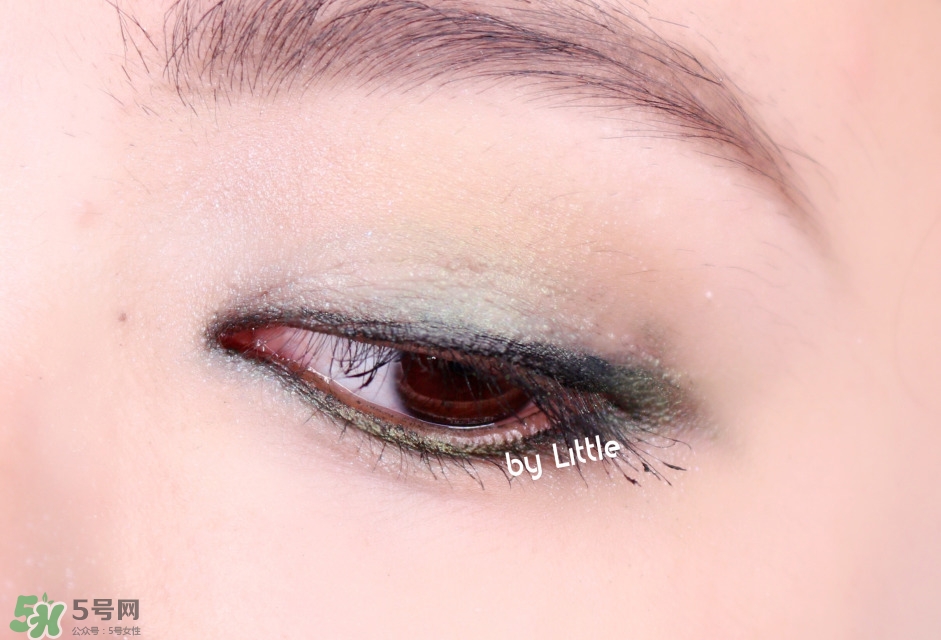 urban decay basquiat眼影盤色號_巴斯奎特眼影盤試色圖 urban decay basquiat眼影盤色號_巴斯奎特眼影盤試色圖