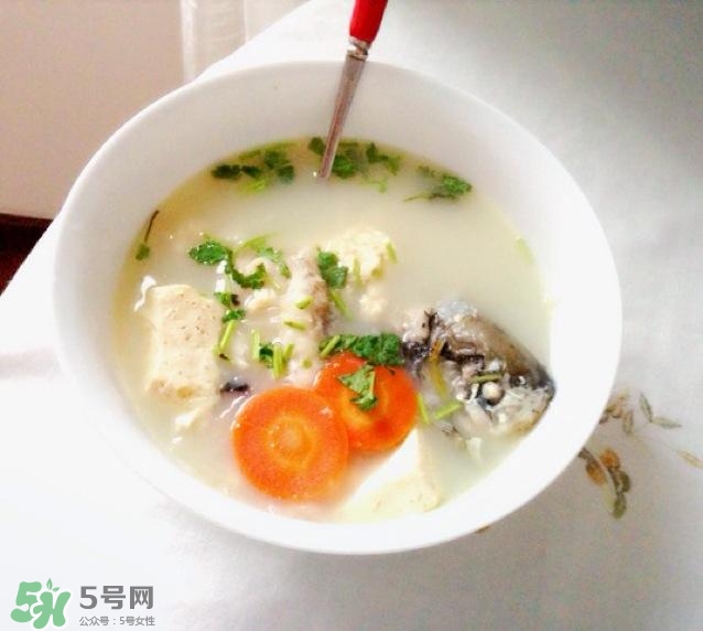 鯽魚湯怎么去腥味？鯽魚湯熬多長時(shí)間最好？