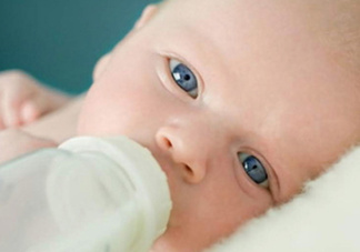 寶寶奶粉過(guò)敏什么原因？奶粉過(guò)敏的識(shí)別和處理