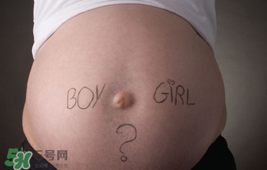 妊娠紋在左邊生男或女？怎么從妊娠紋看男女？