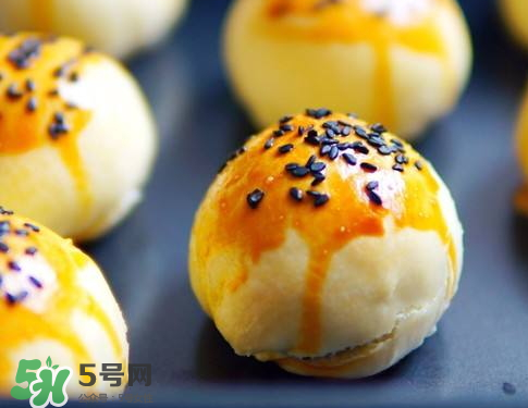 蛋黃酥可以放冰箱嗎？蛋黃酥放冰箱好吃嗎？