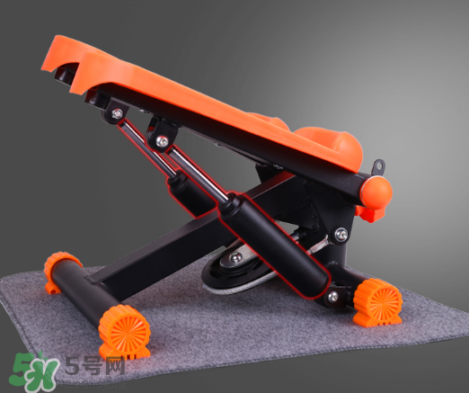 踏步機(jī)和橢圓機(jī)哪個(gè)好？踏步機(jī)和橢圓機(jī)的區(qū)別