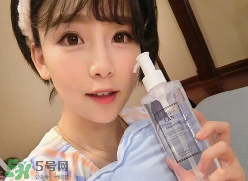 涂完唇釉怎么卸妝_涂了唇釉怎么卸妝 涂完唇釉怎么卸妝_涂了唇釉怎么卸妝