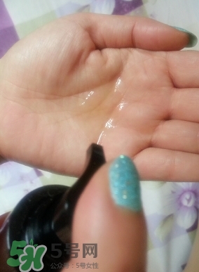 護發(fā)精油和彈力素使用順序 護發(fā)精油和彈力素使用技巧 護發(fā)精油和彈力素使用順序 護發(fā)精油和彈力素使用技巧
