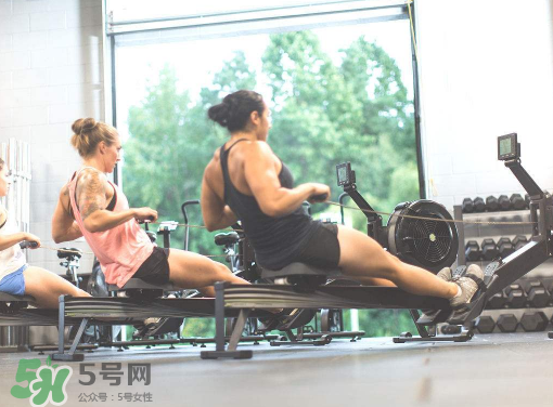 劃船機(jī)是有氧運動嗎？劃船機(jī)是有氧還是無氧？