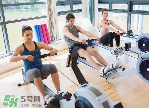 劃船機(jī)是有氧運動嗎？劃船機(jī)是有氧還是無氧？