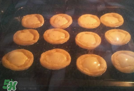 烤蛋撻為什么會鼓起來？烤蛋撻鼓起來什么原因？