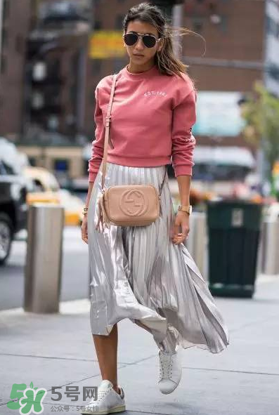 秋天可以穿衛(wèi)衣嗎？秋天衛(wèi)衣穿搭