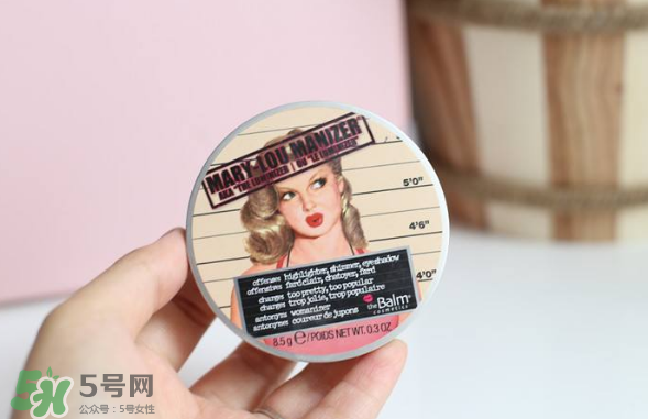 The balm高光粉餅怎么樣？The balm高光粉餅好用嗎？