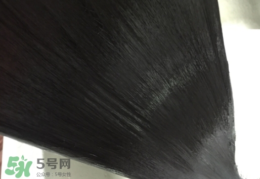 護發(fā)精油能不能抹頭皮？護發(fā)精油的危害