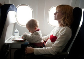 兩個月的寶寶可以坐飛機嗎？兩個月的寶寶坐飛機要買票嗎？