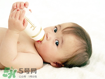 寶寶驚厥是什么癥狀？如何區(qū)別寶寶驚厥和驚跳？