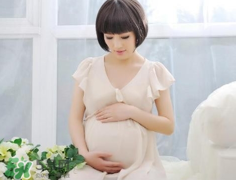 大腿長了妊娠紋怎么辦？為什么大腿外側有條紋？