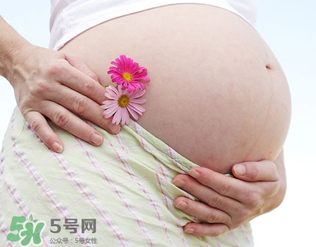 妊娠紋什么時(shí)候變白？妊娠紋產(chǎn)品什么時(shí)候用？