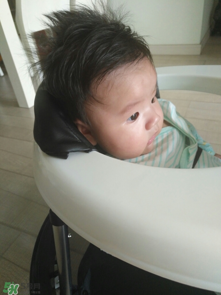 學(xué)步車哪個(gè)牌子的好？寶寶幾個(gè)月可以坐學(xué)步車？