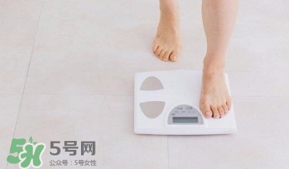 妊娠紋什么時(shí)候變白？妊娠紋產(chǎn)品什么時(shí)候用？