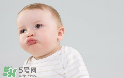 寶寶驚跳反應(yīng)什么時(shí)候消失？寶寶驚跳反射太頻繁怎么辦？