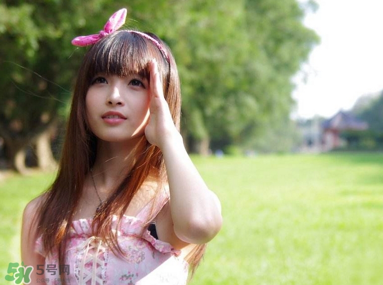 婦炎潔能治狐臭嗎？婦炎潔過期了還能用嗎？