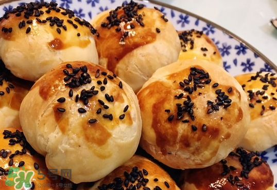 蛋黃酥是什么味道？蛋黃酥味道怎么樣？