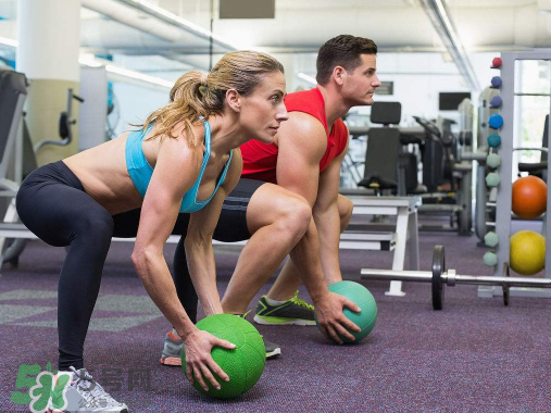 藥球重量怎么選擇？藥球用多重的合適？