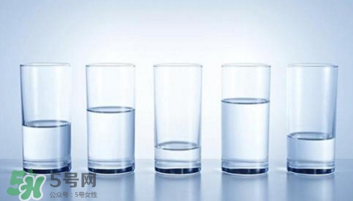 凈化水是純凈水嗎？?jī)艋图儍羲膮^(qū)別