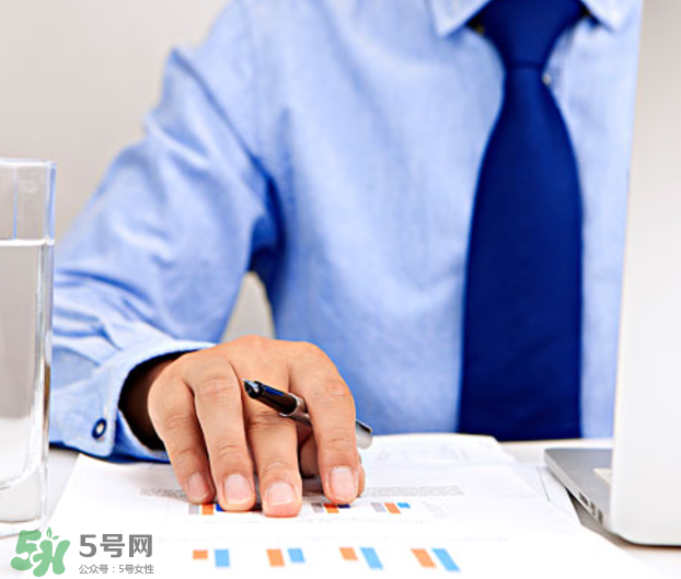 指甲上沒(méi)有月牙是怎么回事？指甲上沒(méi)有月牙是不是不健康？